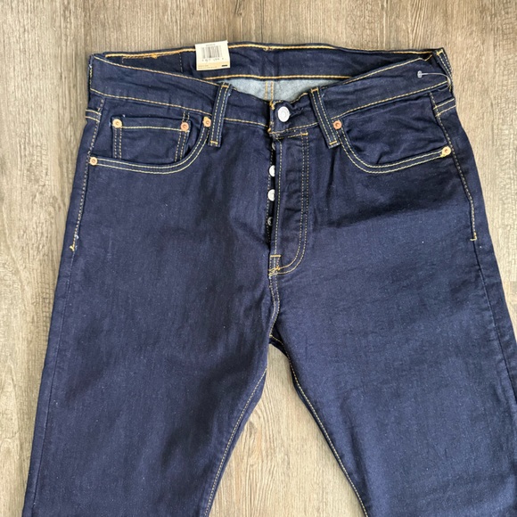 Levi's 501 Original Men's Straight Leg Button Fly Blue Jeans 32 x 34 - Picture 3 of 5